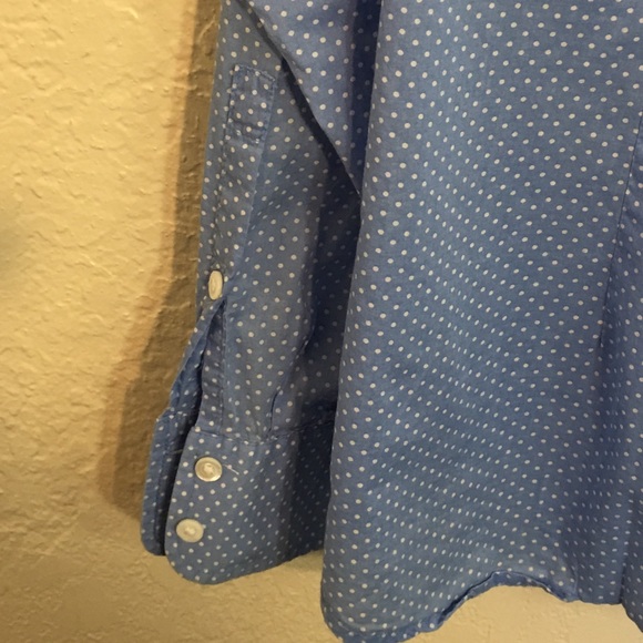Gap M button down shirts - Picture 9 of 12